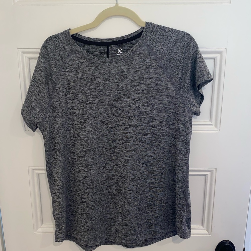 Champion Workout Tshirt - NEVER WORN